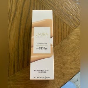 Laura Geller Liquid Foundation in shade Golden Medium